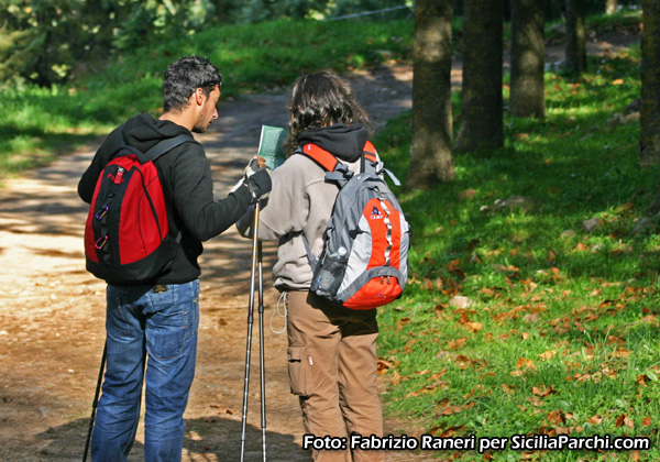 Trekking nelle Aree Protette Siciliane 
[click per ingrandire l'immagine]