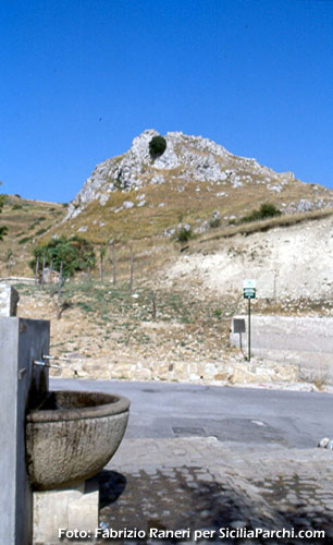 Rocche del pomo
[click per ingrandire l'immagine]