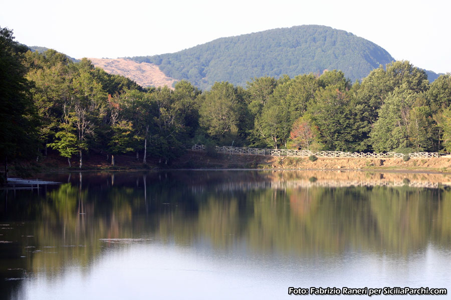 Lago Maulazzo (foto: Fabrizio Raneri) [click per ingrandire l'immagine]