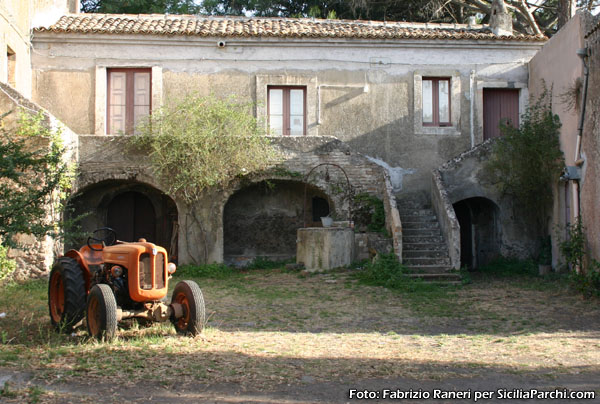 L'interno di una masseria
[click per ingrandire l'immagine]