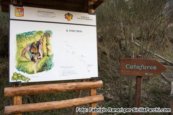 Sentiero per raggiungere la cascata del Catafurco a Galati Mamertino (ME) [click per ingrandire l'immagine]