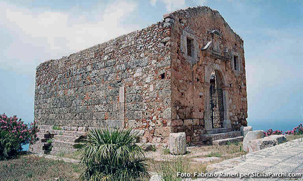 San Marco d'Alunzio - Tempio dedicato a Ercole [click per ingrandire l'immagine]