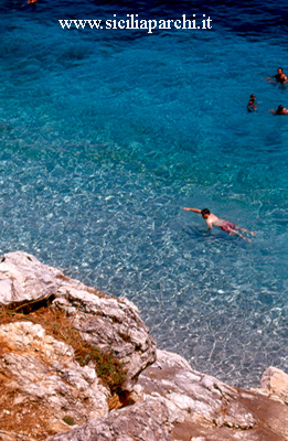 Mare d'amare, colori tipici del paesaggio siciliano
